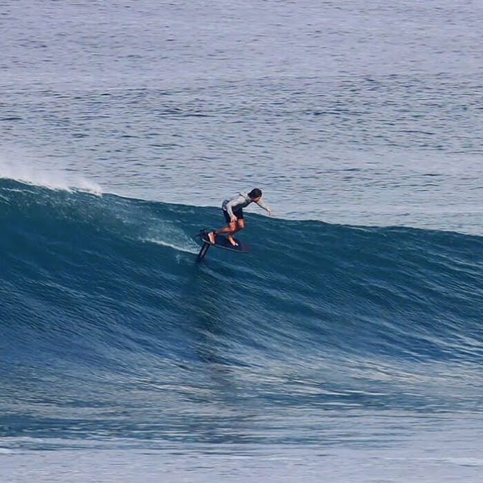 Adam Bennetts surf foil at Uluwatu
