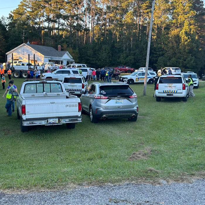 deer hunter finds missing girl