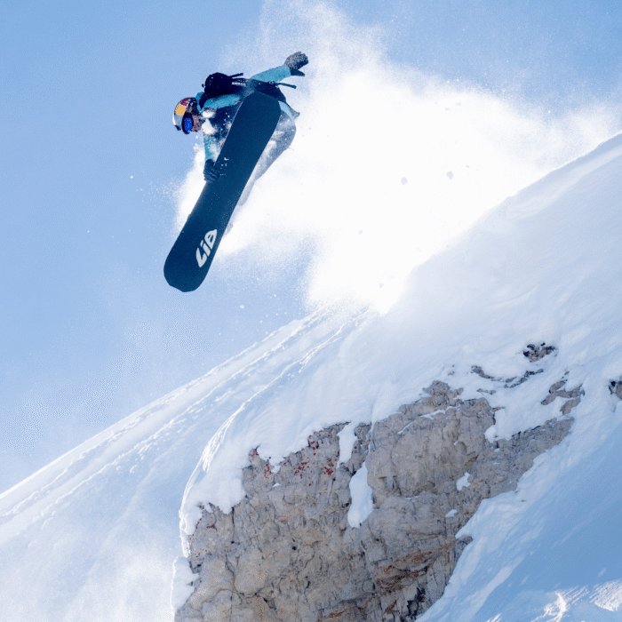 Travis Rice VS. Red Gerard Duel, 2023. Photo: Natural Selection / Aaron Blat