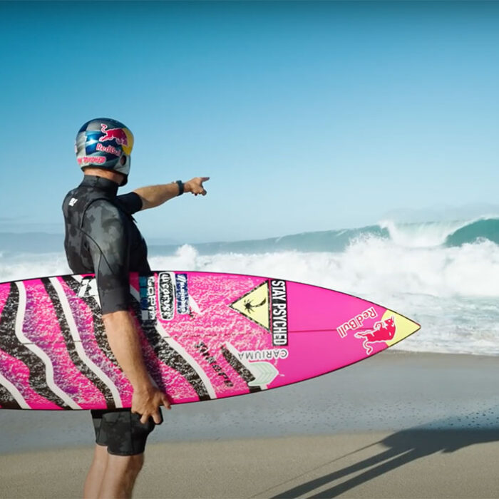 Jamie O'Brien surfing Pipeline