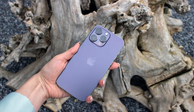 The Apple iPhone's New Emergency Satellite Feature Is Saving Lives, But Should I Rely on It?