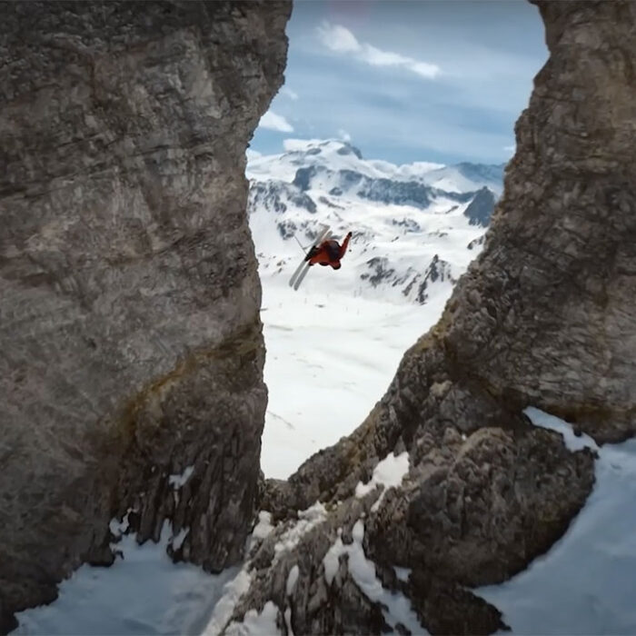 Candide Thovex skiing