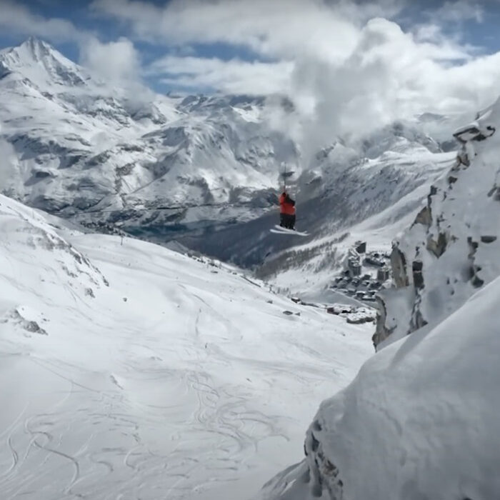 Candide Thovex skiing