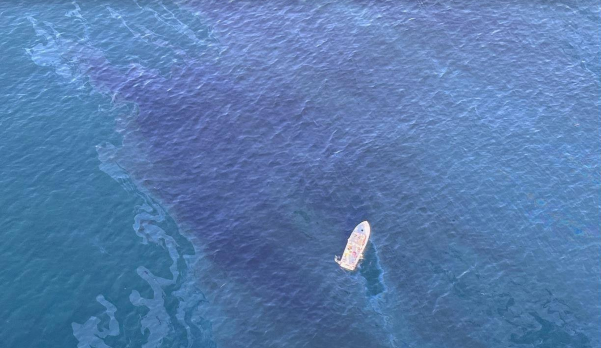 Oil Sheen Gone from Huntington Beach Waters, Source Still Unclear - Vimarsana News