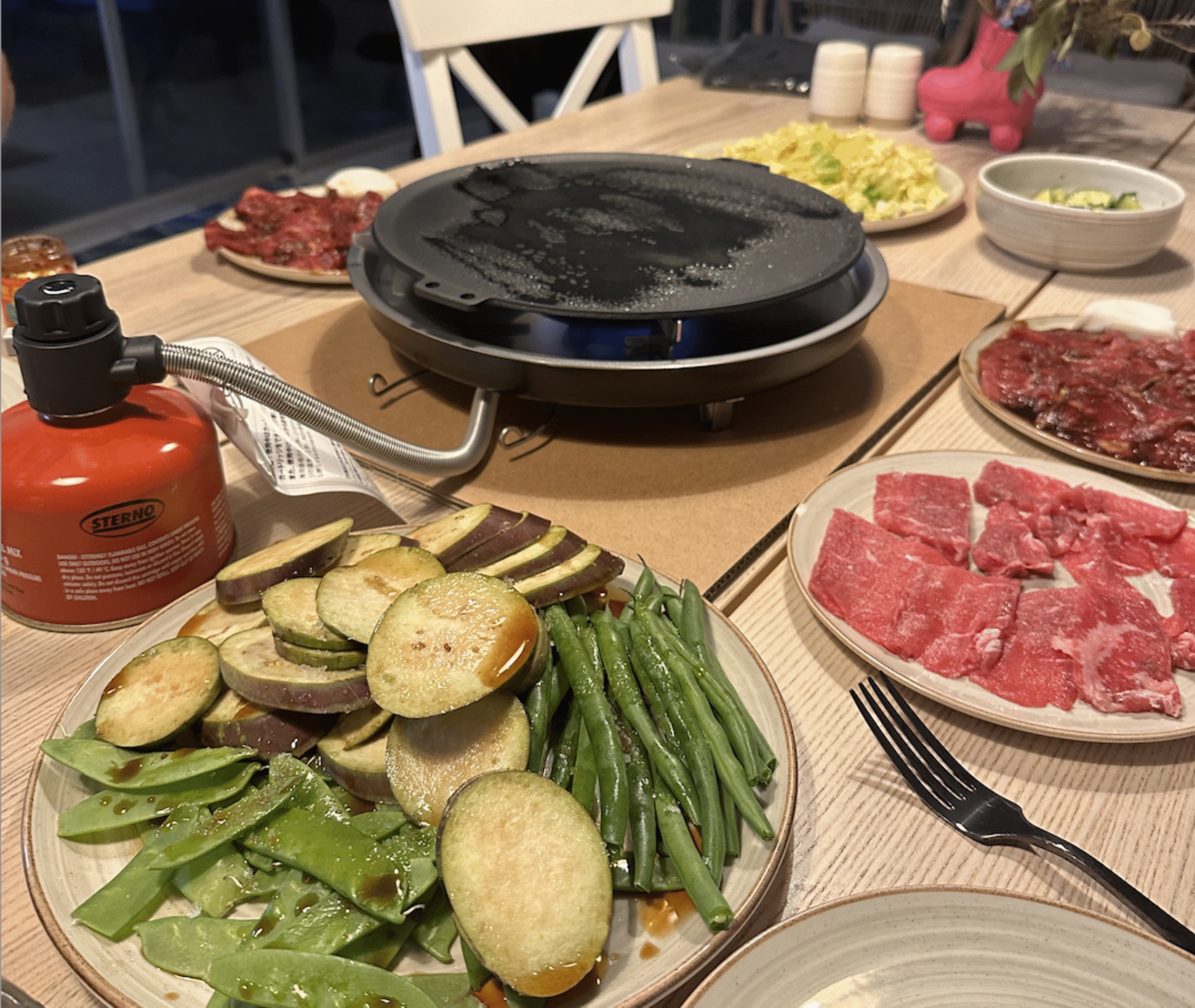 a teppanyaki camping stove