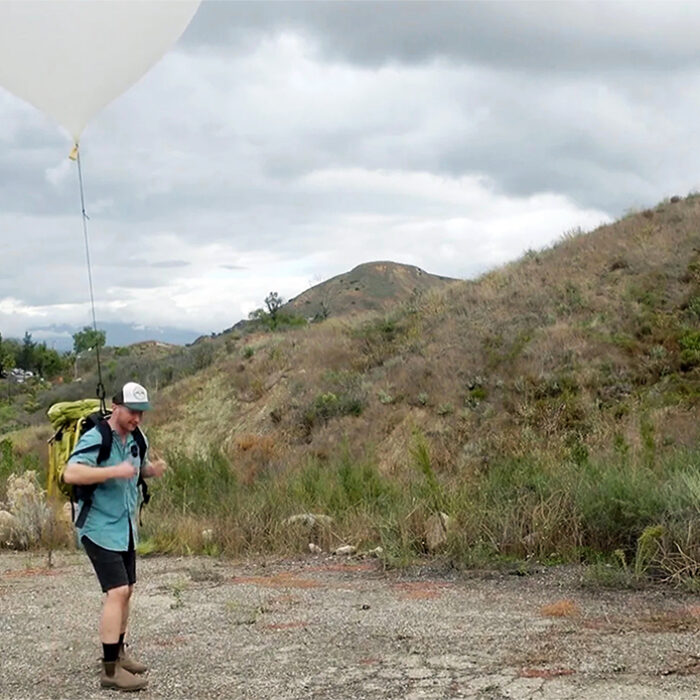 Are Helium Balloons Backpacking's Answer to Sore Shoulders? One Man Investigated