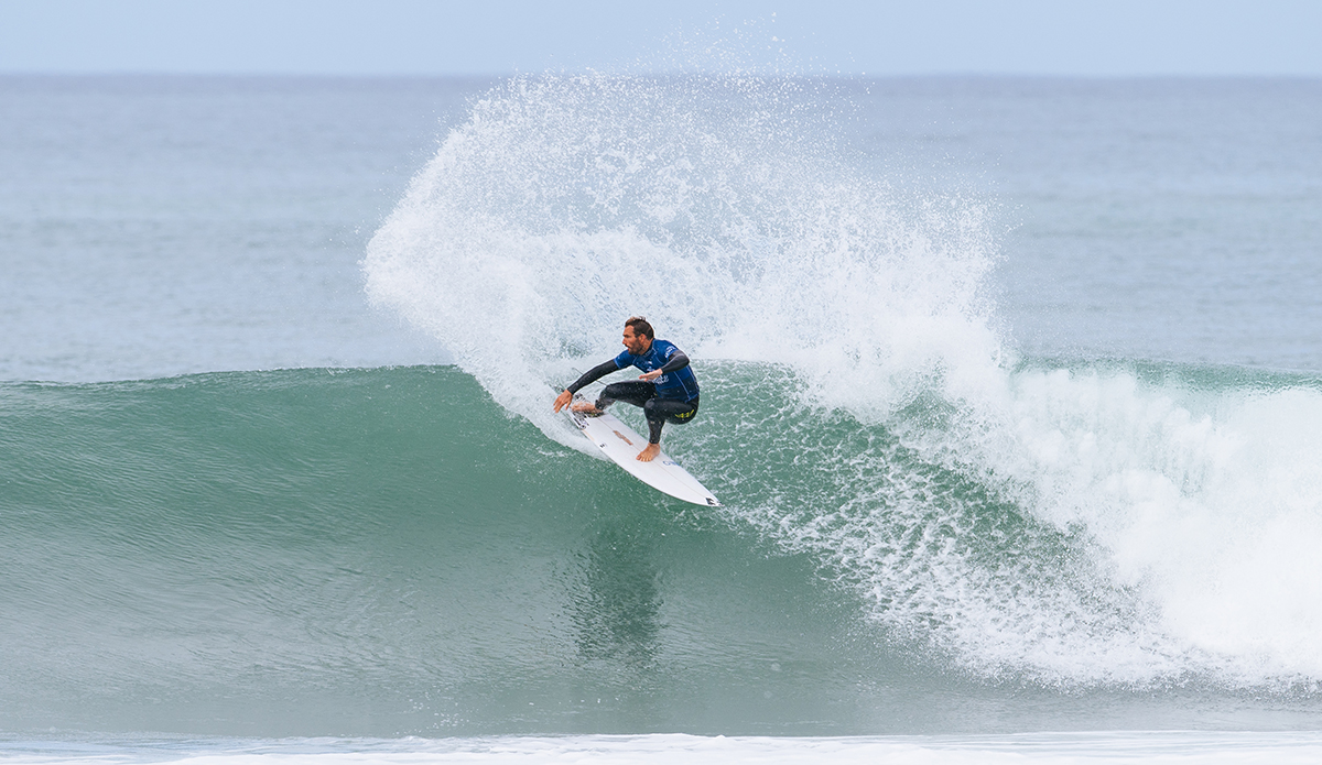 Frederico Morais battled through the doldrums for his mens event win. Photo: Kody McGregor // WSL
