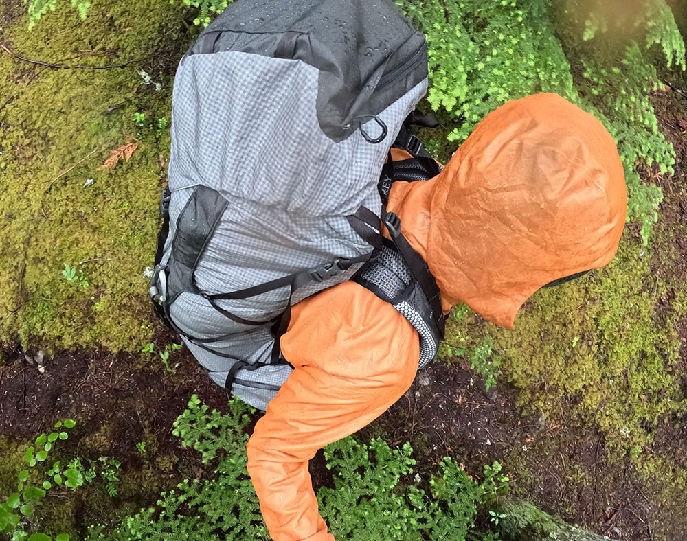 looking down from a top view of the osprey aether pro