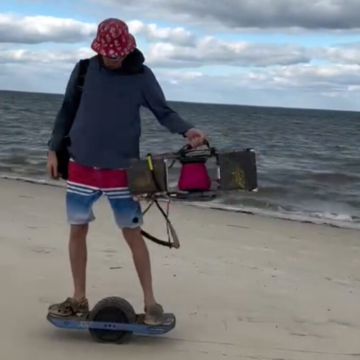 Jon Troglio used a former OneWheel to make a surf winch for the people. Photo: Jon Troglio // Instagram