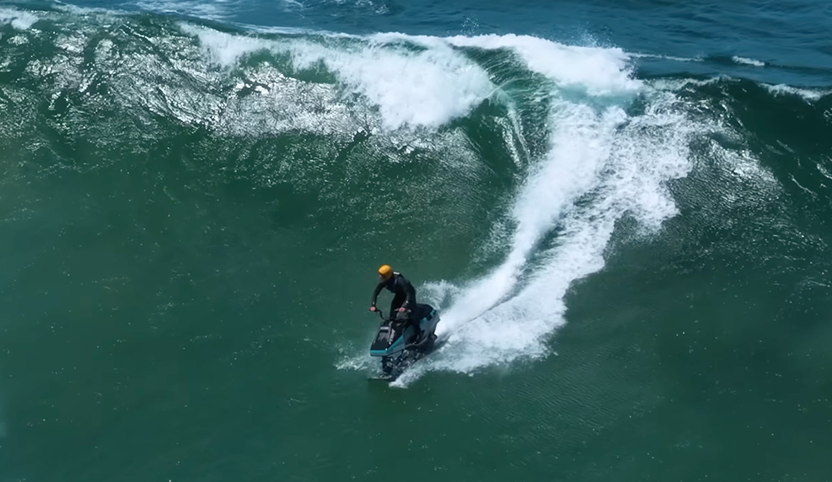 The Sickos got their hands on a vintage WetBike and actually managed to get the thing out into the surf. Photo: Sickos // YouTube