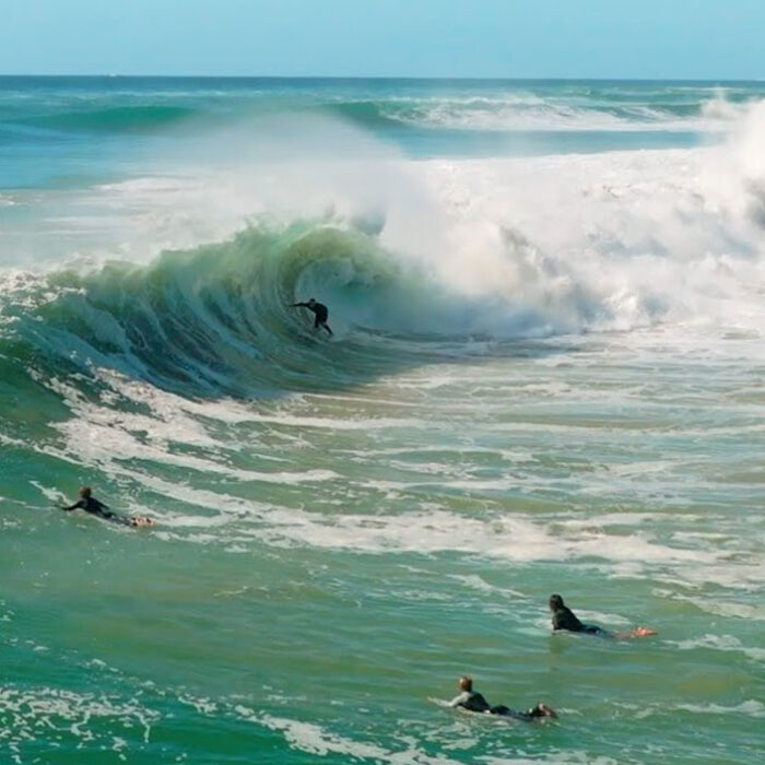 Snapper Rocks surfing