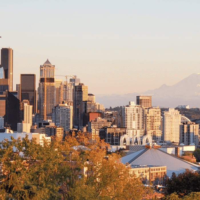 Seattle skyline with Mt. Rainier