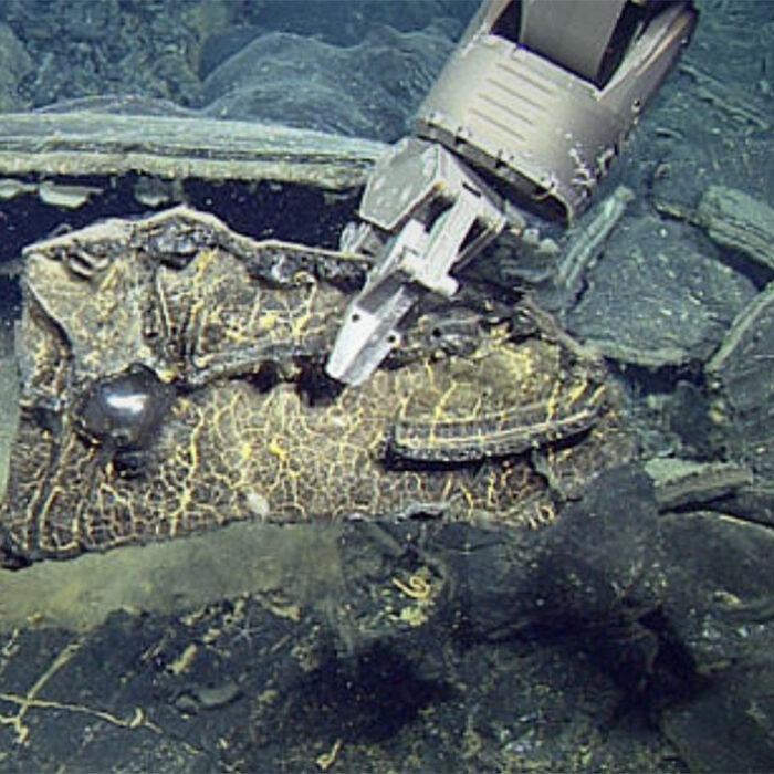 underwater volcano Axial Seamount