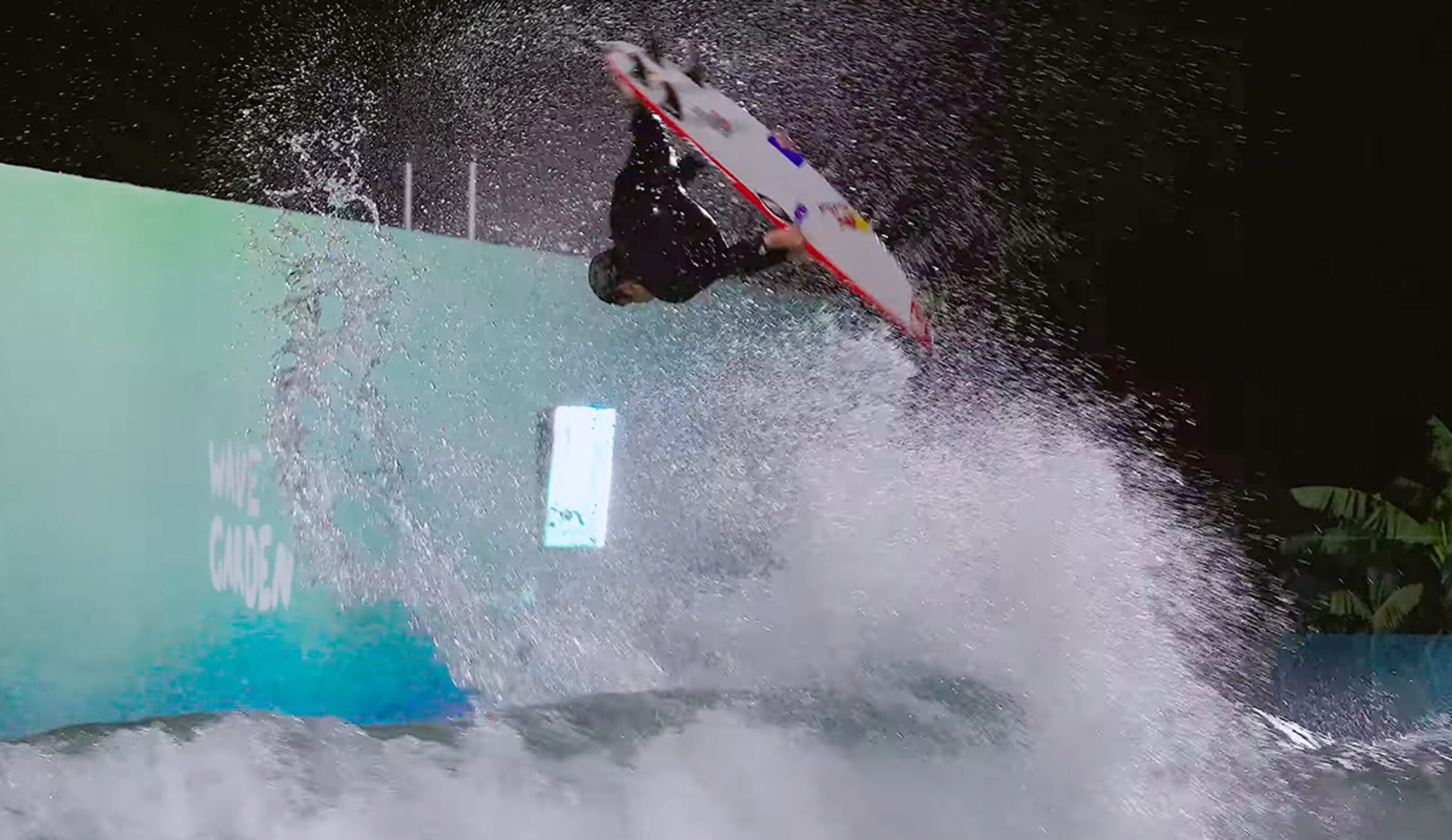 Photo: Kanoa Igarashi // YouTube