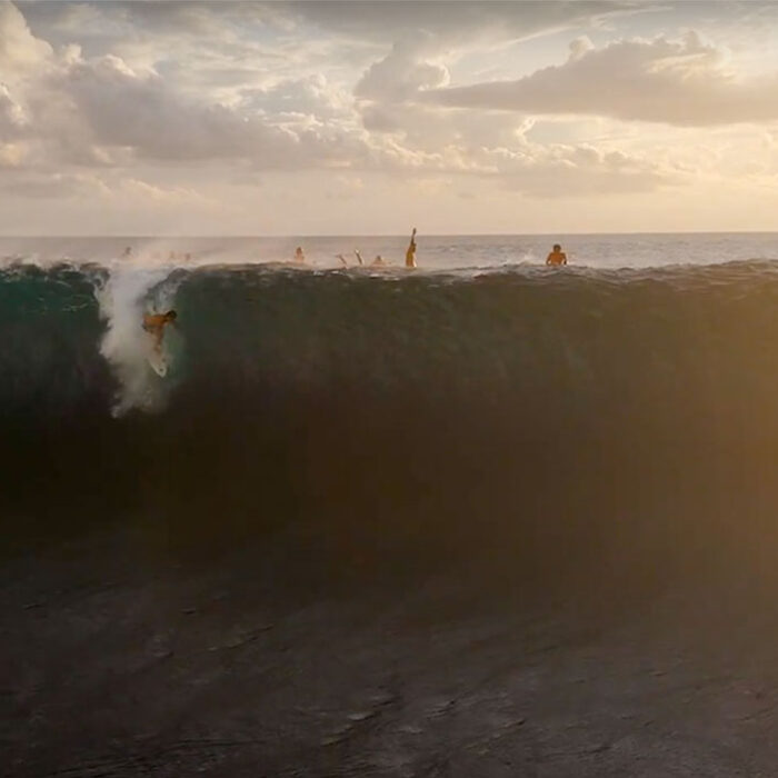Matahi Drollet surfing teahupoo