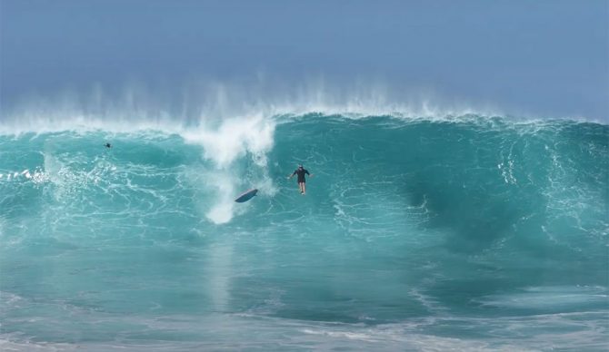 Jamie O'Brien wipeout at Pipeline