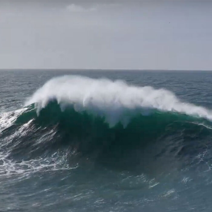 Nazaré big wave surfing