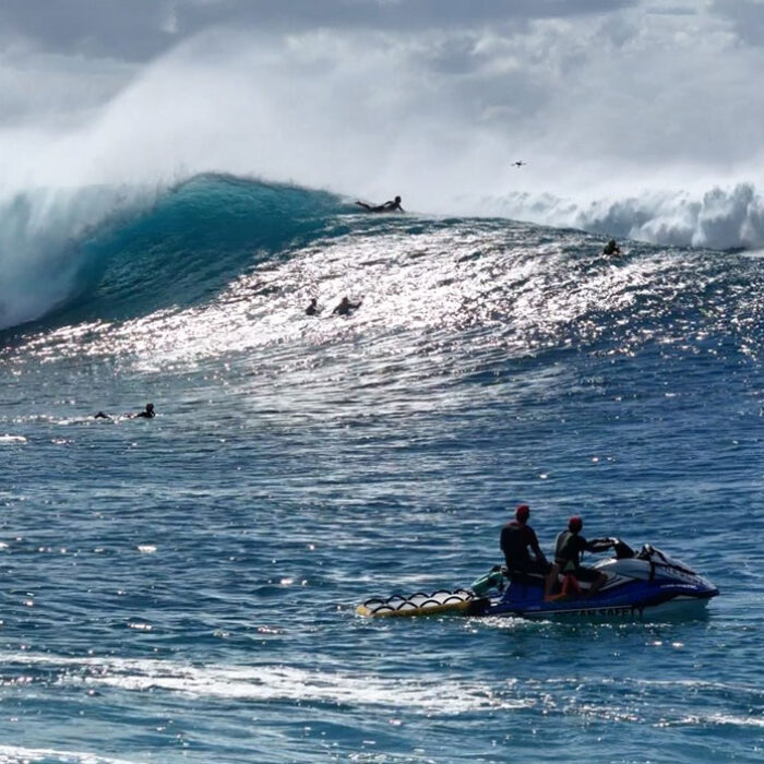 Pipeline set waves