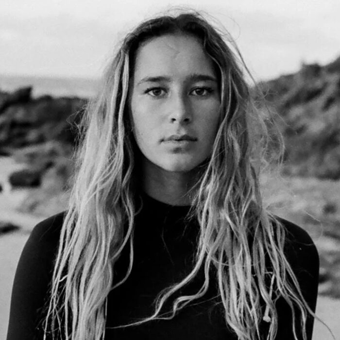 Honolua Blomfield Is Hanging 10 at 9 Months Pregnant