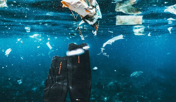 underwater avalanches push microplastics
