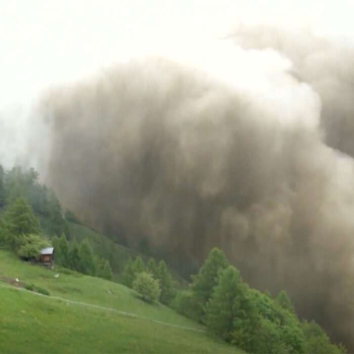 Landslide buries Blatten, Switzerland