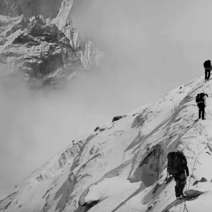 A Mount Everest Expedition Is Testing an Unproven Gas to Break Speed Records