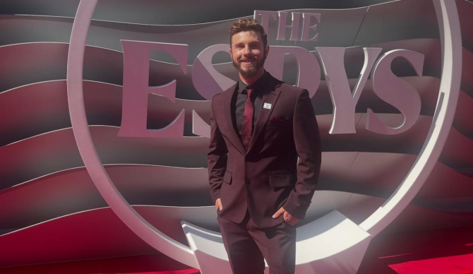 Noah Ellis Paralympic snowboarder