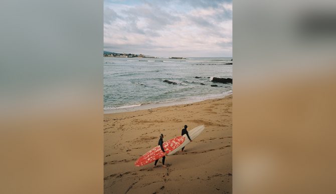 Traversing the beach in Saint-Jean-de-Luz. Photo: J.D. Stroud 