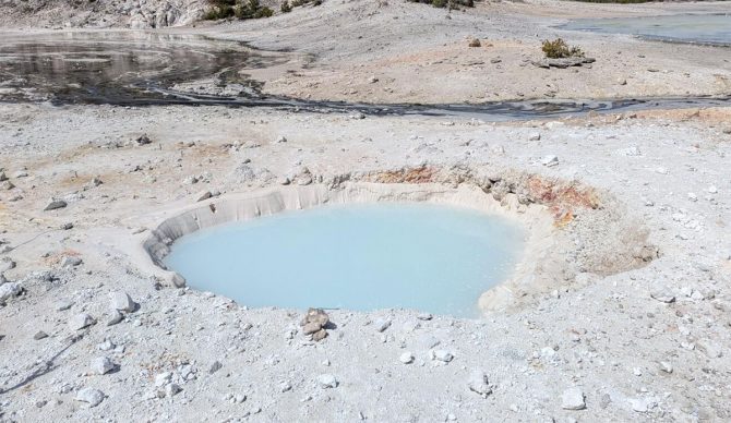 Yellowstone feature caused by hydrothermal explosion