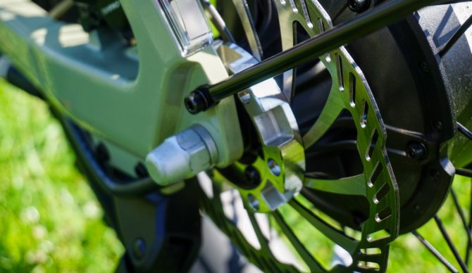 Aventon Aventure 3 rear wheel lock