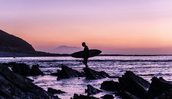 Do You Dream of Surfing In Your Sleep? Here's What That Might Mean