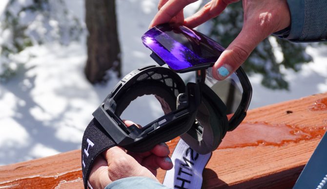 Smith I/O Mag putting on lenses