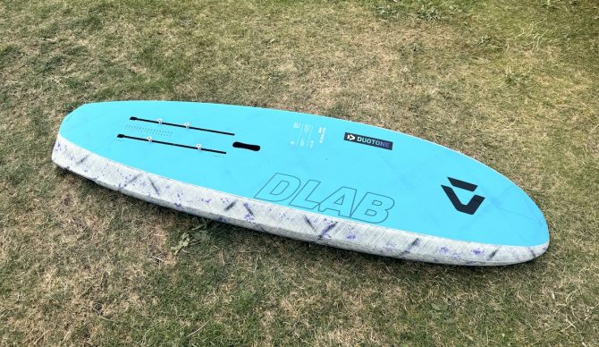 Duotone Skybrid D/lab hollow foil board