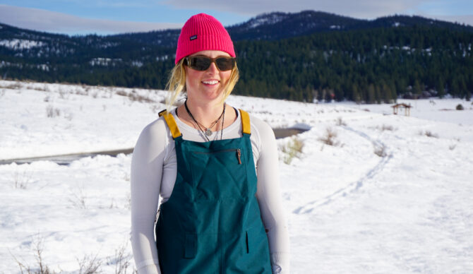 Amy wearing the patagonia powder town bib women's