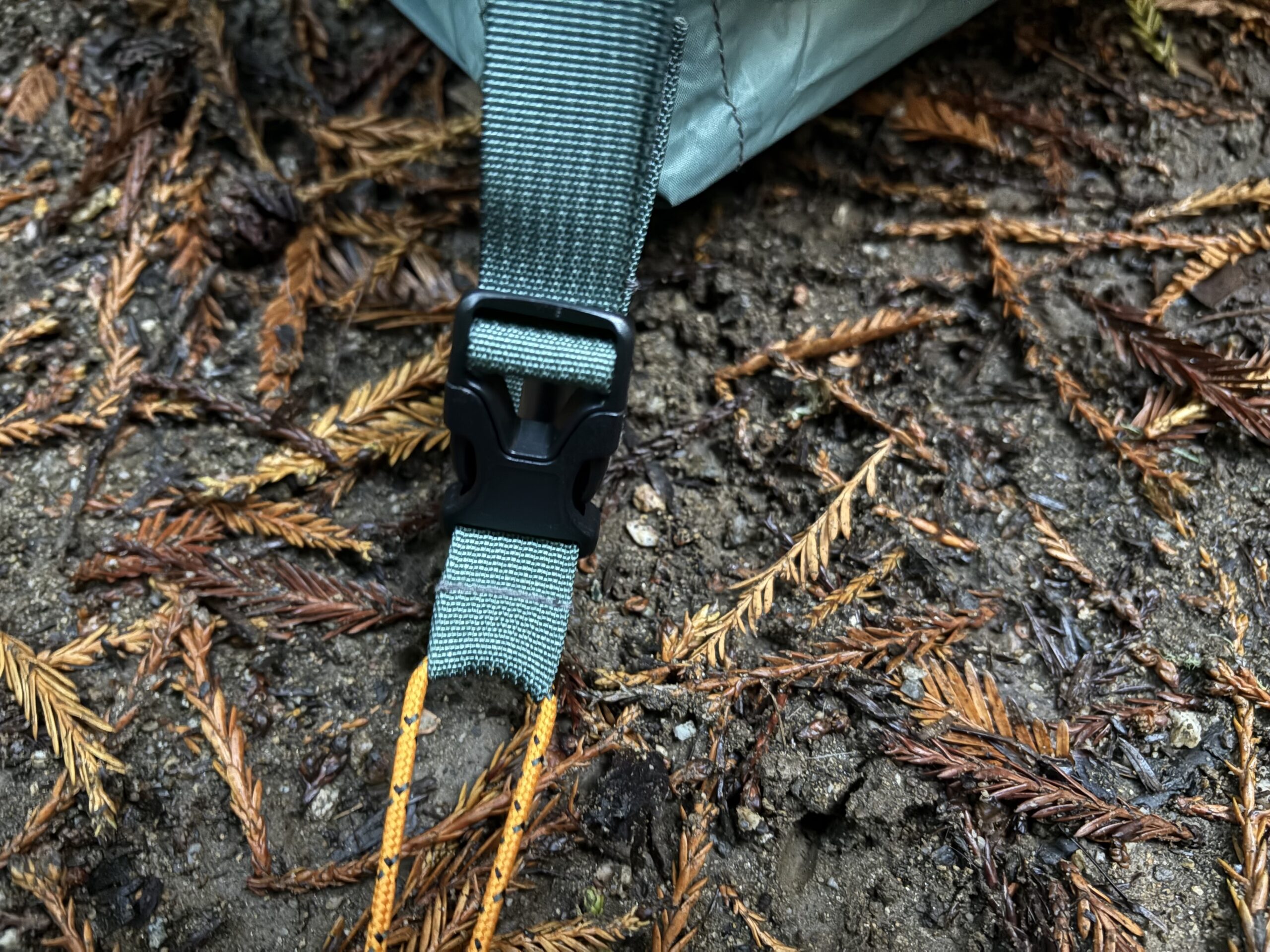 buckle on a tent