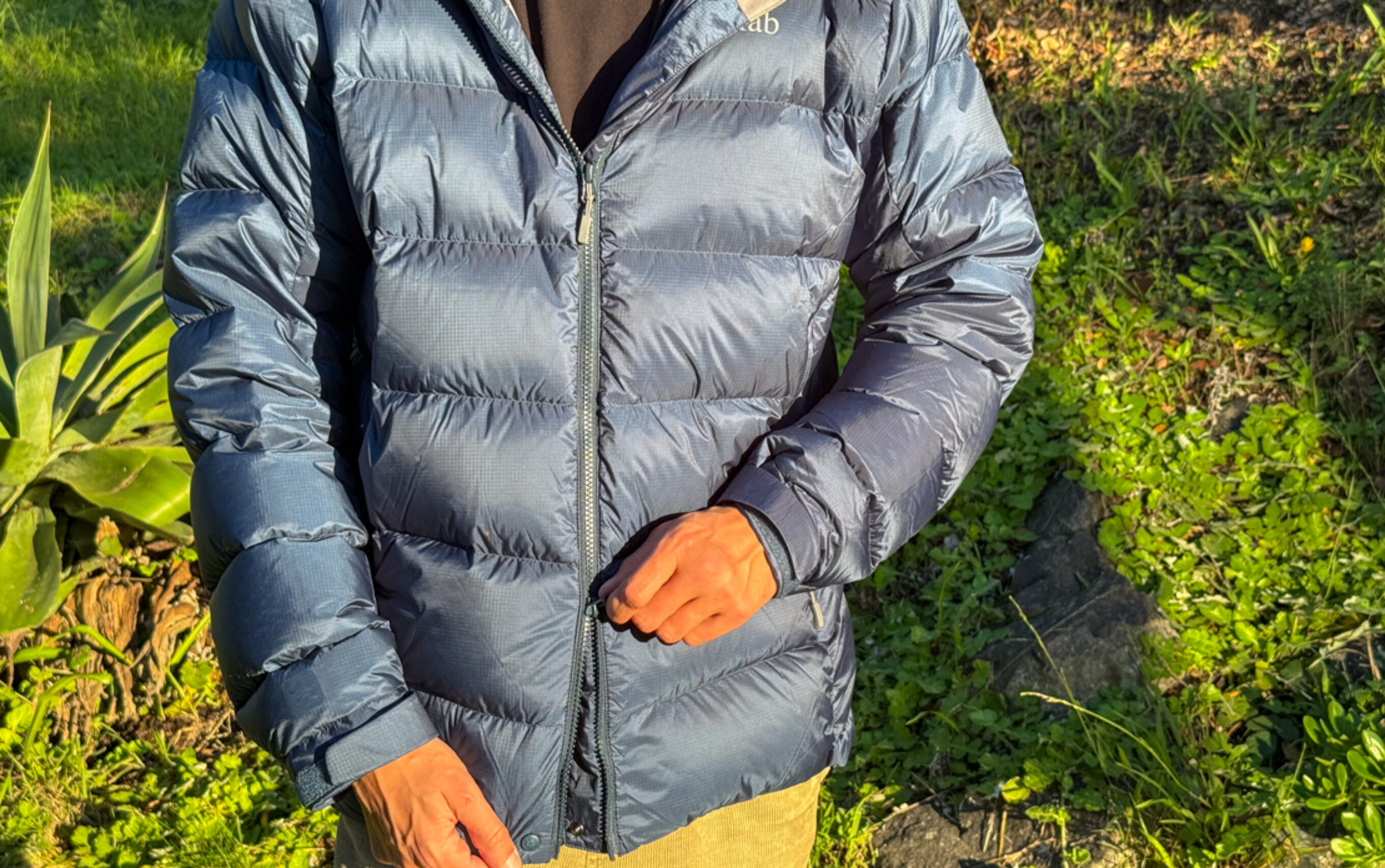 double front zipper on the Rab Neutrino Pro