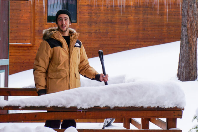 Will wearing the Mcmurdo parka on a snowy back porch with a shovel