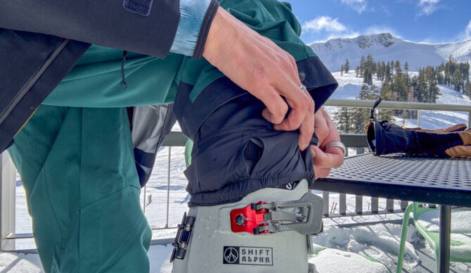 showing the booster strap slot on the trew gear trewth bib