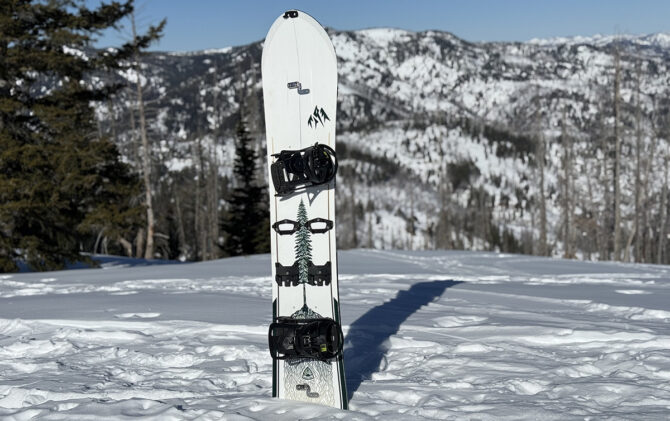The Jones Frontier 2.0 Splitboard Is a Backcountry Tool for Every Snowboarder