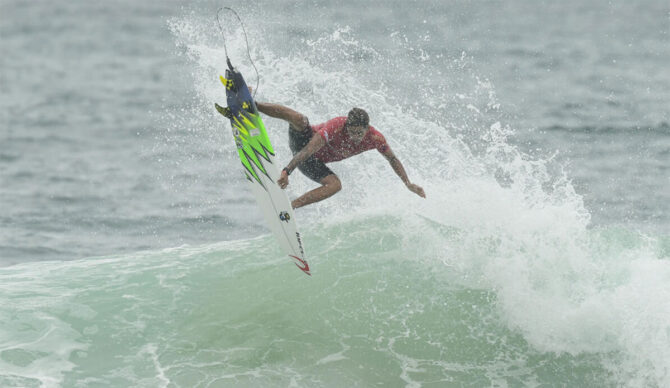 Samuel Pupo doing an air