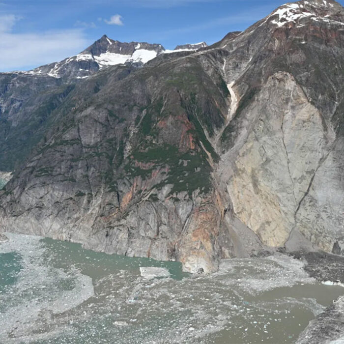 tsunami in Tracy Arm fjord in Alaska