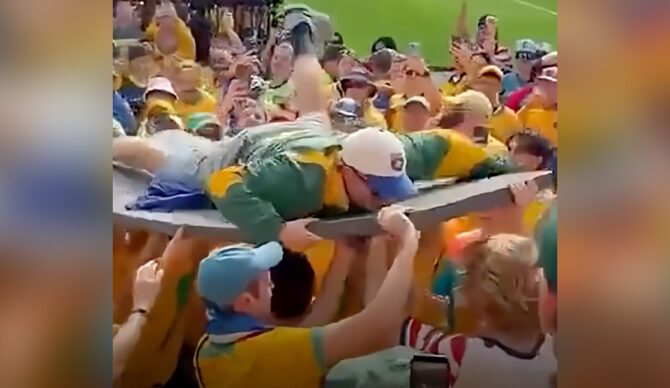 Sometimes the Gold Coast comes to you. Photo: ABC News // YouTube