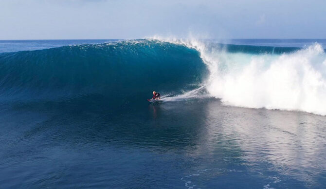 Lance's Right surfing