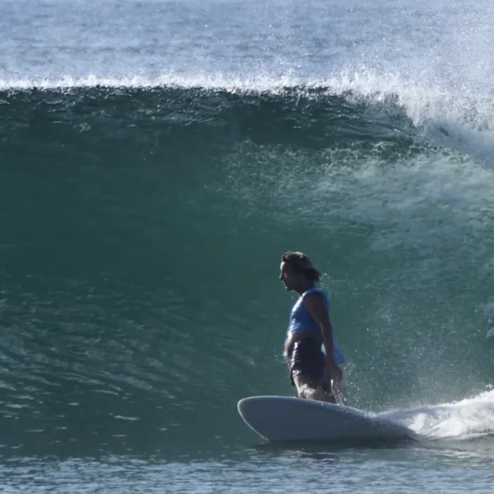 Alex Knost surfing twinzer