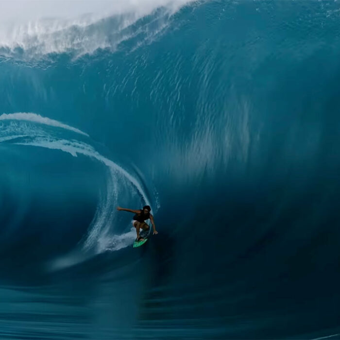 Matahi Drollet surfing Teahupo'o