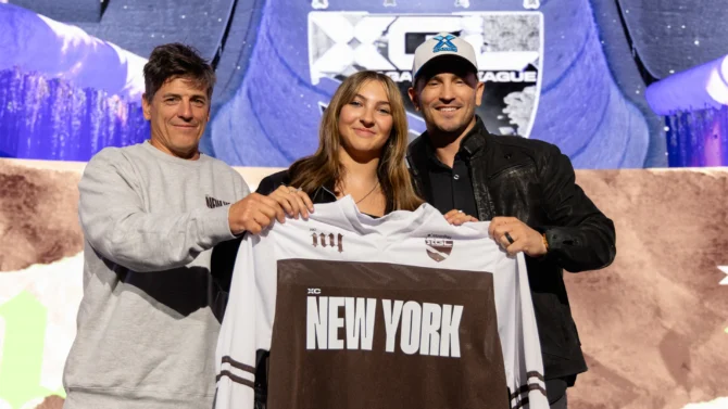 Snowboarder Jessica Perlmutter (center) with New York GM Dave Sypniewski (left) and X Games CEO Jeremy Bloom (Right) Photo: Jen Rosenstein