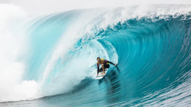 Jordy Smith is on the search...for footage. Photo: Kelly Cestari // WSL