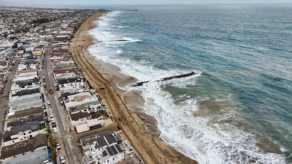 Newport Beach Braces for King Tides, Declares Local Emergency