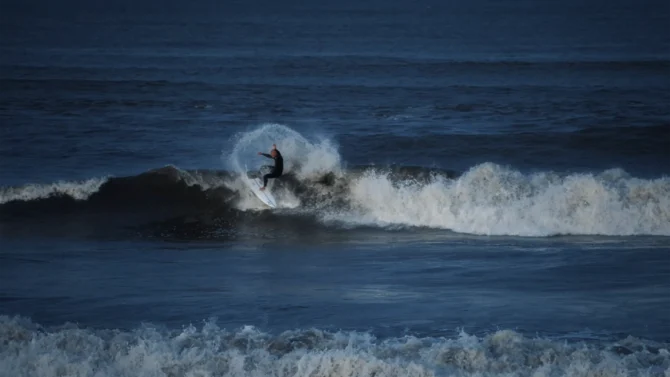 Kelly Slater surfing East Sands, Scotland