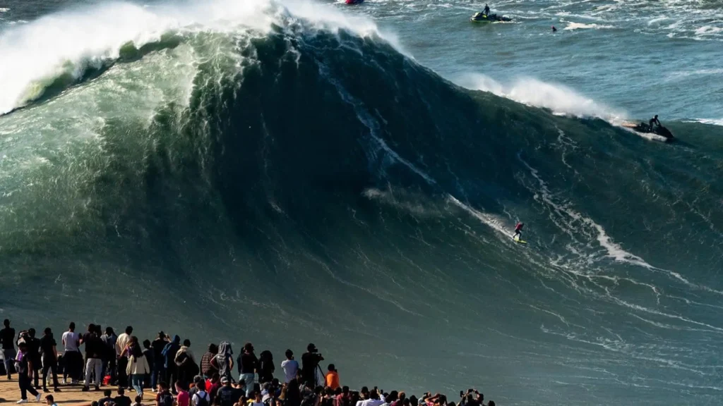 The Nazaré Big Wave Challenge Returns This Winter With New Format